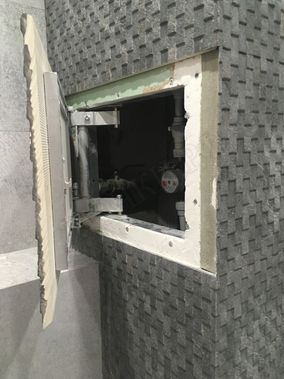 Люк под плитку Нажимной Секрет-Лайт 500*350 Люк под плитку Нажимной Секрет-Лайт 500*350