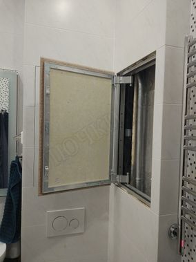 Люк под плитку Секрет 3.0 200*750 Люк под плитку Секрет 3.0 200*750