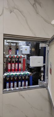 Люк под плитку Секрет 3.0 200*750 Люк под плитку Секрет 3.0 200*750