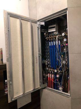 Люк под плитку Секрет 3.0 200*750 Люк под плитку Секрет 3.0 200*750